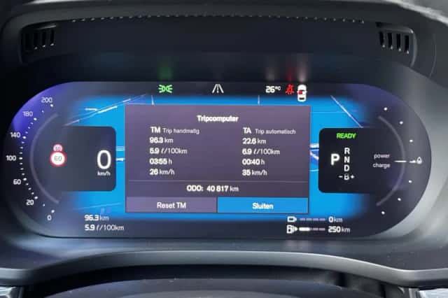 Volvo XC60 (2023) thumbnail 5