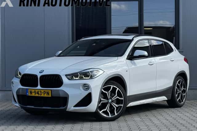 BMW X2 (2018) thumbnail 1