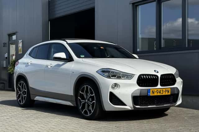BMW X2 (2018) thumbnail 4