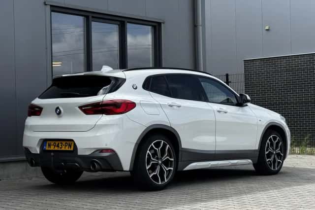 BMW X2 (2018) thumbnail 5