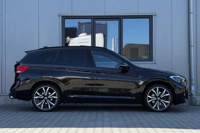 BMW X1 (2020) thumbnail 3