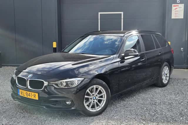 BMW 3-Serie (2018) thumbnail 1