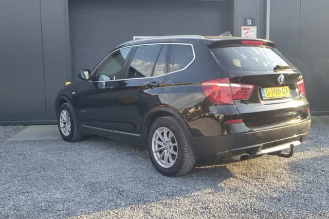 BMW X3 (2014) thumbnail 4