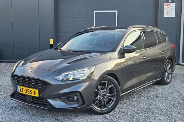 Ford Focus (2019) thumbnail 1