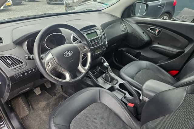 Hyundai ix35 (2014) thumbnail 2
