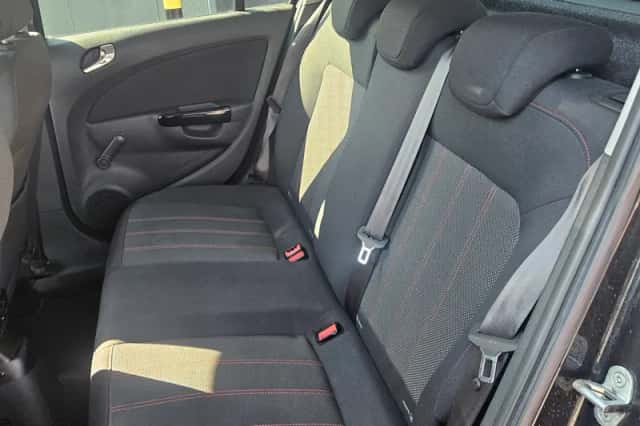 Opel Corsa (2014) thumbnail 6