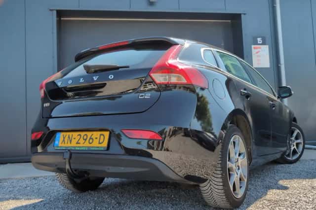 Volvo V40 (2016) thumbnail 5