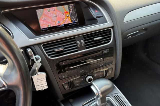 Audi A4 (2013) thumbnail 6
