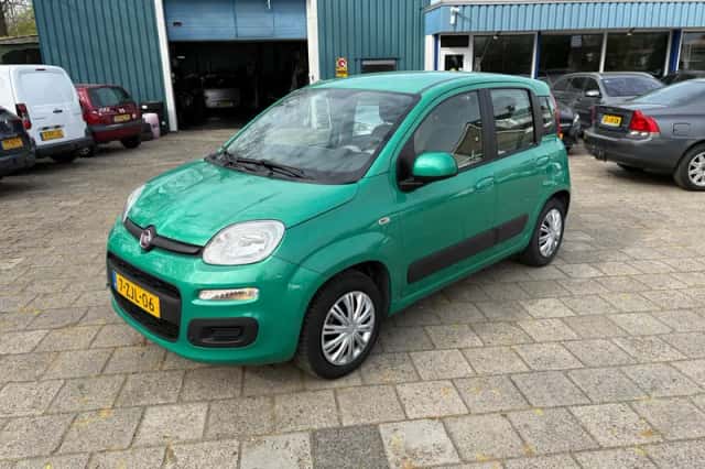 Fiat Panda (2015) thumbnail 1