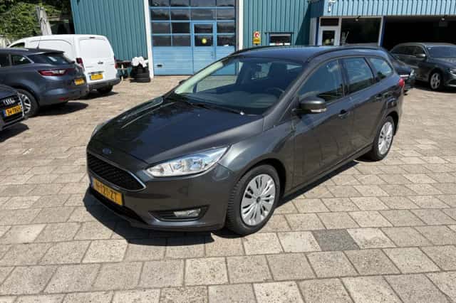 Ford Focus (2018) thumbnail 1
