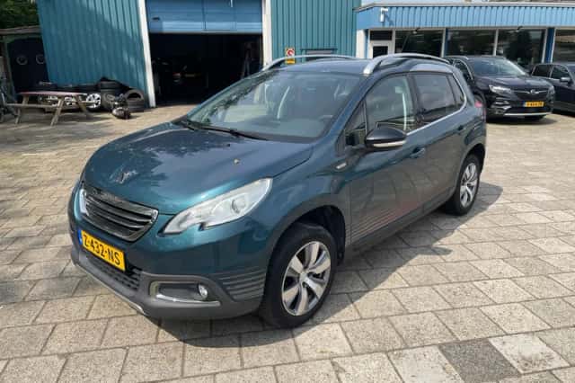 Peugeot 2008 (2015) thumbnail 1