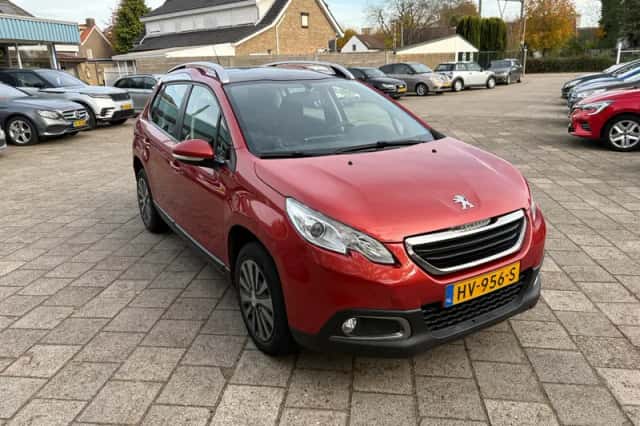 Peugeot 2008 (2016) thumbnail 4