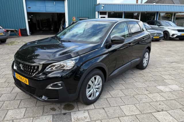 Peugeot 3008 (2019) thumbnail 1
