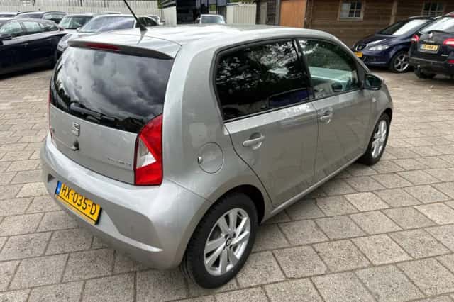 SEAT Mii (2016) thumbnail 3