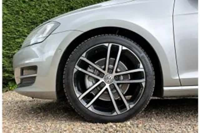 Volkswagen Golf (2012) thumbnail 4