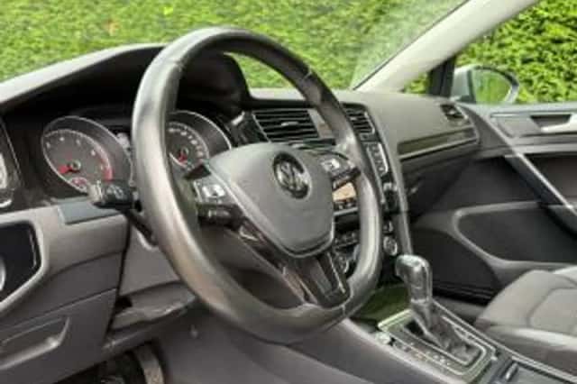 Volkswagen Golf (2012) thumbnail 6