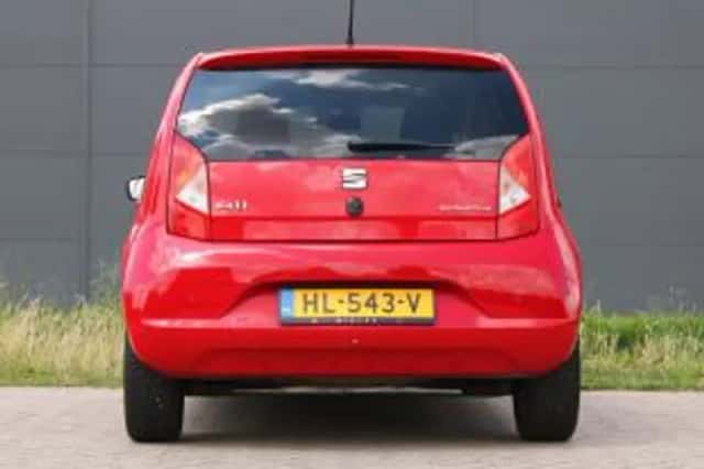 SEAT Mii (2016) thumbnail 3