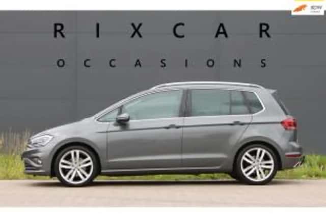 Volkswagen Golf (2018) thumbnail 1