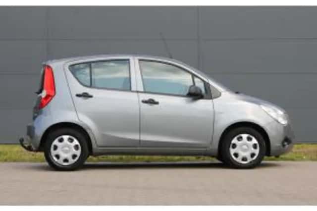 Opel Agila (2011) thumbnail 3