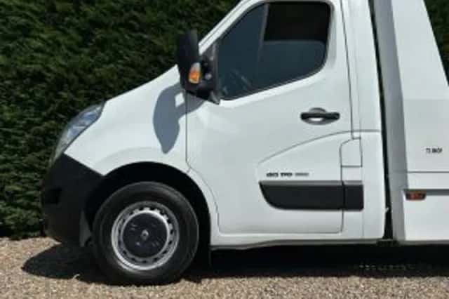 Renault Master (2017) thumbnail 3