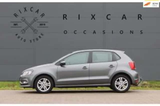 Volkswagen Polo (2015) thumbnail 1