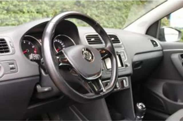 Volkswagen Polo (2015) thumbnail 5