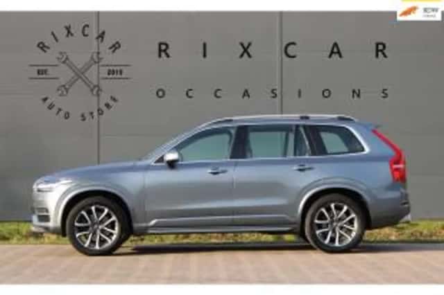 Volvo XC90 (2018) thumbnail 1