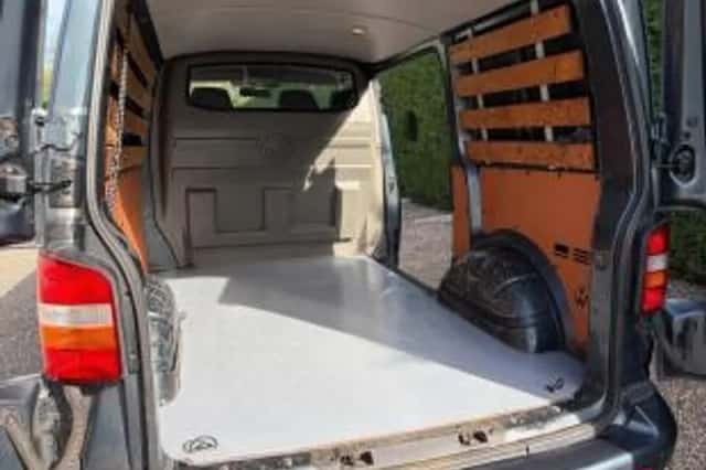 Volkswagen Transporter (2008) thumbnail 5