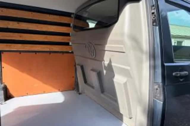 Volkswagen Transporter (2008) thumbnail 6