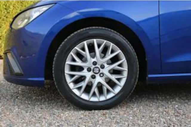 SEAT Ibiza (2017) thumbnail 4