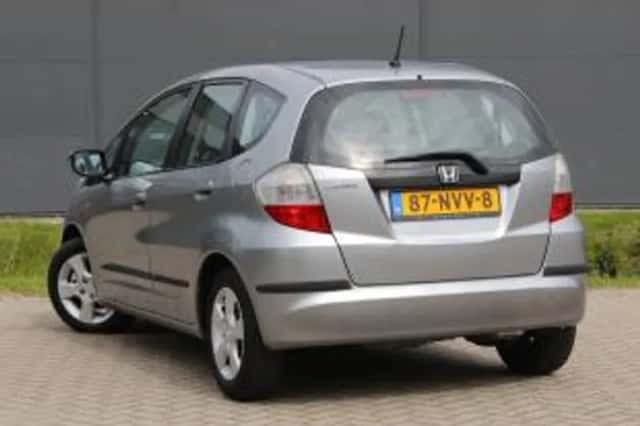 Honda Jazz (2010) thumbnail 3