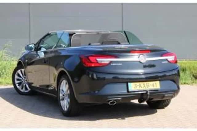 Opel Cascada (2013) thumbnail 3