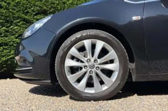 Opel Cascada (2013) thumbnail 4