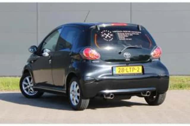 Toyota Aygo (2011) thumbnail 3