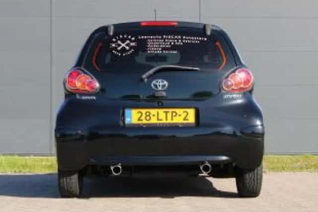 Toyota Aygo (2011) thumbnail 4