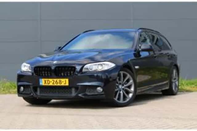BMW 5-Serie (2011) thumbnail 2