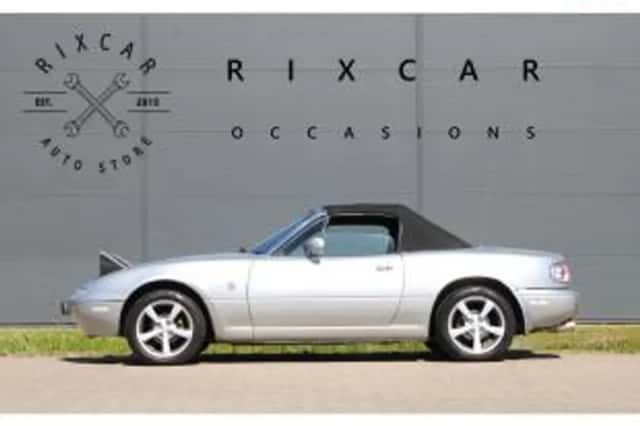 Mazda MX-5 (1992) thumbnail 1