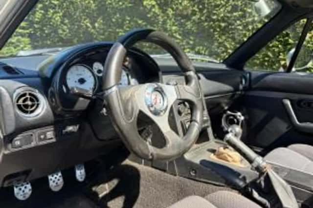 Mazda MX-5 (1992) thumbnail 6