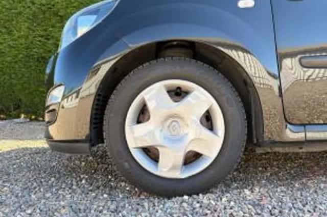 Renault Twingo (2012) thumbnail 4