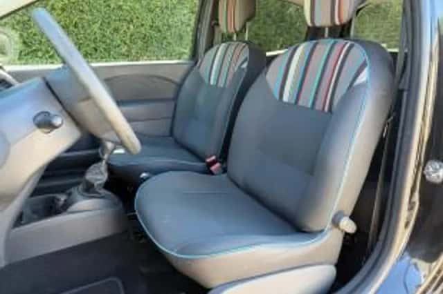 Renault Twingo (2012) thumbnail 6