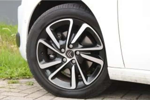 Citroën C4 Picasso (2016) thumbnail 4