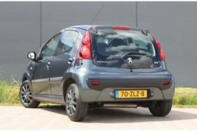 Peugeot 107 (2013) thumbnail 3