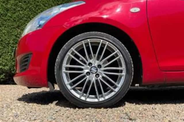 Suzuki Swift (2012) thumbnail 4