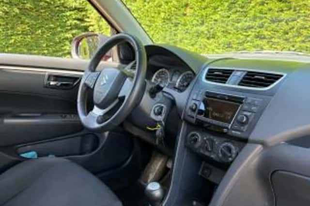 Suzuki Swift (2012) thumbnail 6
