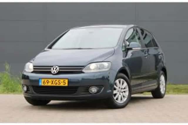 Volkswagen Golf (2012) thumbnail 2