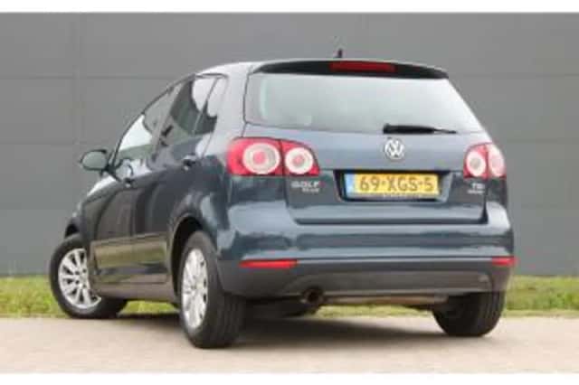 Volkswagen Golf (2012) thumbnail 3