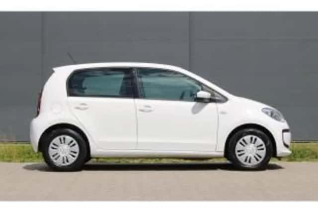 Volkswagen Up! (2015) thumbnail 4