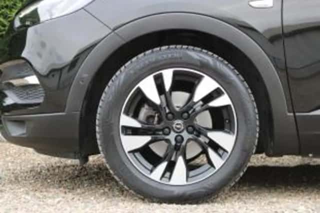 Opel Grandland X (2019) thumbnail 4