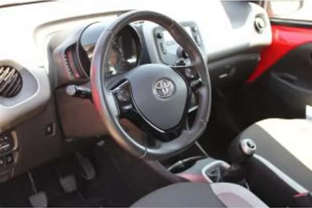 Toyota Aygo (2014) thumbnail 5