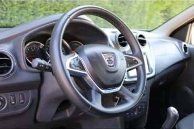 Dacia Sandero (2019) thumbnail 5